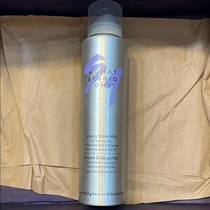 Studio One Glossy Shine Mist - Silver